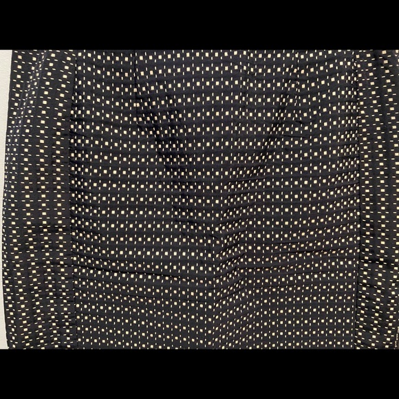 Tommy Hilfiger Navy Skirt. - Picture 1 of 5